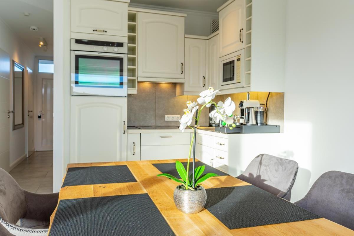 Scharbeutz 2- Zimmer- Luxus Apartment Mit Eigener Sauna Ngoại thất bức ảnh